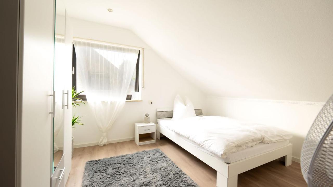 Stadtblick Apartmenthaus: Gemütliche Arbeitsatmosphäre Mit Streaming